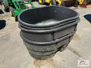 lot 275 image: (4) plastic rubbermaid water trough...