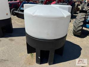 lot 276 image: 300 gallon elevated mix tank...