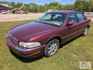 lot 16 image: Estate Vehicle - 2002 Buick Park Avenue