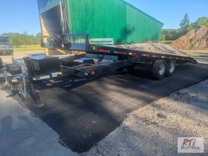lot 19 image: NewUnused 2024 Quality Tilt Trailer with Win...