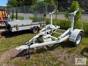 lot 29 image: Wire Trailer. Power hydraulic adjustable. Wor...
