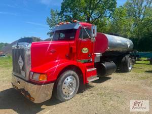 lot 32 image: 2019 Peterbilt 567 Tank Tar Truck. 50,000GVWR...