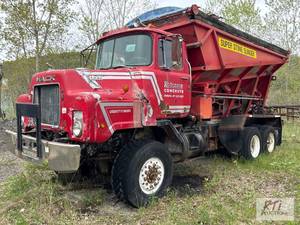 lot 47 image: 1979 Mack DM685S stone slinger truck. 52,000 ...