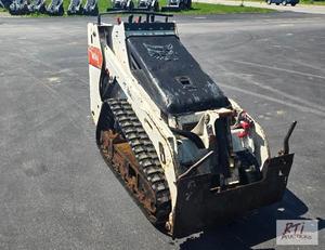 lot 53 image: 2017 Bobcat&nbspMT85 track mini skid loader,...