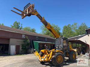 lot 54 image: JCB 550 telehandler. 55 ft reach, 10,000 lb l...