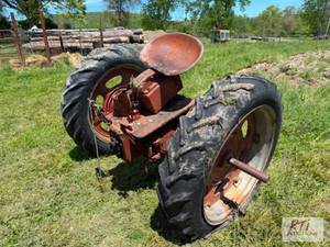 lot 71 image: IH Super C Rear End. The item is located in B...