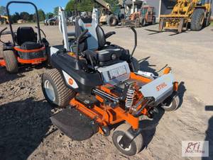 lot 79 image: New Stihl RZ 960i commercial zero turn mower,...