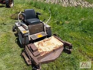 lot 81 image: Grasshopper lawnmower. 54in cut, KOHLER engin...