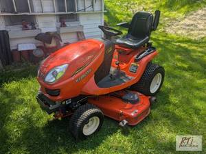 lot 84 image: Kubota GR2120 Lawn Tractor. Diesel. Hydrostat...