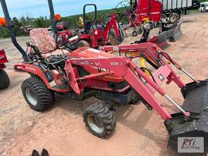 lot 102 image: Eklund Farm Machinery - Massey Ferguson GC 23...
