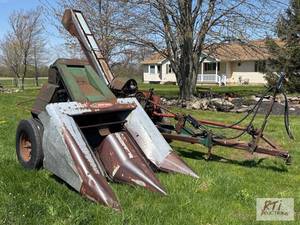 lot 119 image: New Idea 325 2 row corn picker. Field ready c...