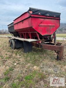 lot 134 image: 2 Bin Grain-handling setup. Set up on a tande...