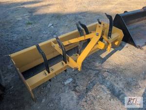 lot 195 image: County Line 6ft 3pt box blade. Item is locate...