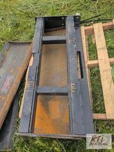 lot 206 image: SSL Backer Plate for Pallet Forks.&nbspItem ...