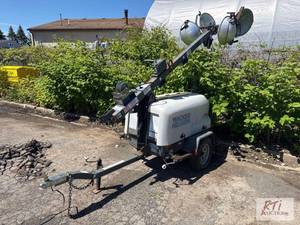 lot 217 image: Wacker Neuson light tower. 821 hours. Runs an...