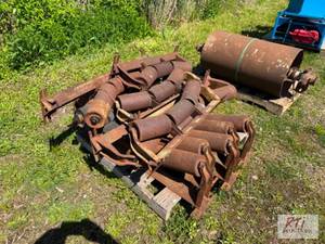 lot 264 image: Pallet of conveyor belt guides.&nbspThe item...