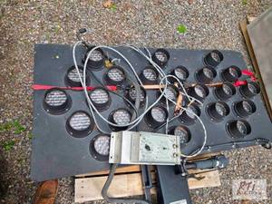 lot 308 image: Folding Arrow bar Was told working but did no...