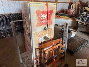 lot 315 image: Kegerator.&nbspItem is located in North Rose...