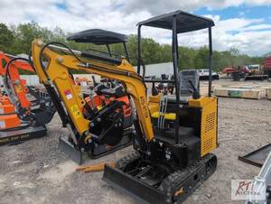 lot 4 image: ATS-RT15R mini excavator, 16in digging bucket...