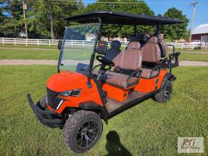 lot 9 image: New off road electric golf cart, 6 passenger ...