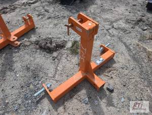 lot 42 image: Wolverine 3pt ball hitch. MDI Item is locate...