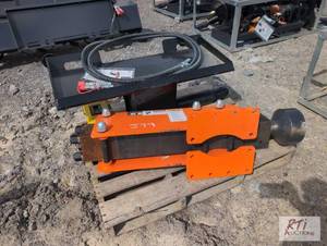 lot 54 image: Wolverine PD12 hydraulic post pounder for ski...