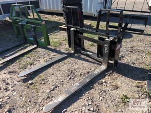 lot 59 image: Kivel 4200lb pallet forks for skid loader wit...