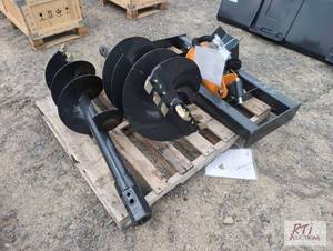 lot 82 image: Wolverine hydraulic post hole digger with 18i...