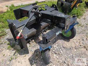 lot 99 image: Future 42in hydraulic power rake for mini ski...