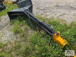 lot 110 image: Hydraulic extendable boom for skid loader. M...