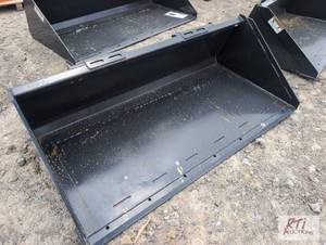 lot 113 image: Wolverine 6ft GP bucket for skid loader. MDI...