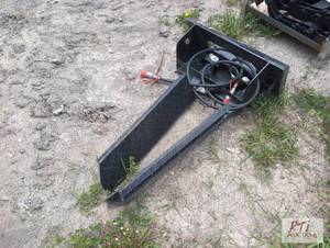 lot 128 image: Root ball hugger for mini skid loader. MDI I...