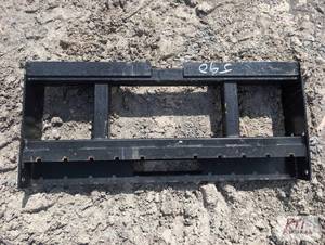lot 129 image: Skid loader fork carriage. MDI Item is locat...