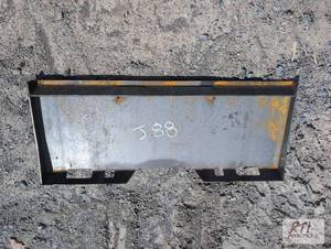 lot 153 image: Skid loader mounting plate. MDI Item is loca...