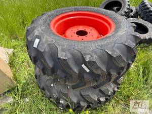 lot 32 image: Waterloo- (2) Kubota 42070-24 tires and rims...