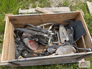 lot 36 image: Waterloo- Hydraulic valve kit for Kubota LA22...
