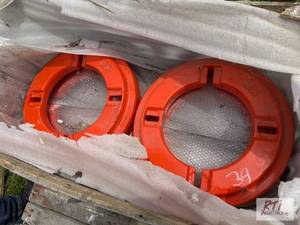 lot 39 image: Waterloo- (8) Kubota&nbsptractor wheel weigh...