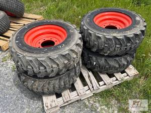 lot 42 image: Waterloo- (4) Kubota 10x16.5 skid steer tires...