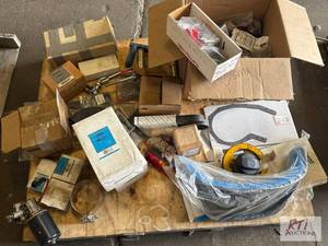 lot 63 image: Batavia- Miscellaneous tractor parts...