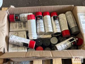 lot 66 image: Batavia-&nbsp Box of Agco spray paint, inclu...
