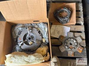lot 119 image: Batavia- Pallet of clutch parts...