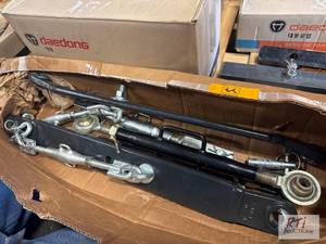 lot 152 image: Batavia- Kioti DK4210 3 pt hitch kit...