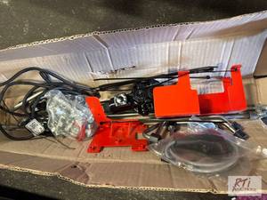 lot 153 image: Batavia- Kioti&nbspCSA210 3rd function kit...