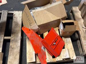 lot 181 image: Batavia- Landpride parts...