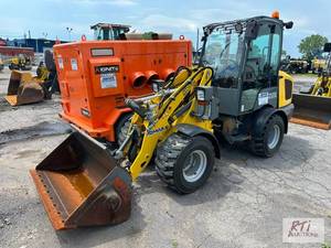 lot 2 image: 2018 Wacker Neuson WL32 mini wheel ...