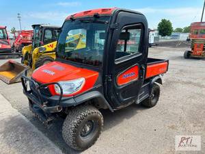 lot 10 image: Kubota RTC X1100C utility vehicle, ...