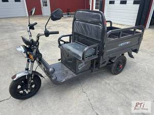 lot 10 image: OnShine CT13 3 wheel electric dump ...