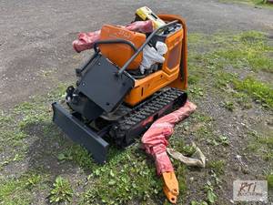 lot 19 image: LandHonor mini excavator with backf...