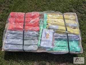 lot 148 image: Crate of mixed size webbing slings,...