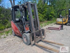 lot 59 image: Linde H30 Forklift. Diesel. 12,590 ...